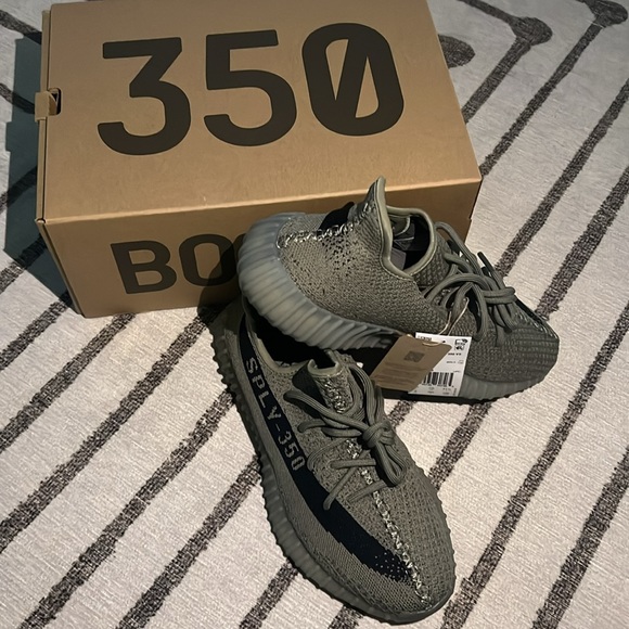 Yeezy Boost 350 - Picture 7 of 8